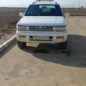 Nissan Pathfinder 1998