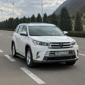 Toyota Highlander 2017