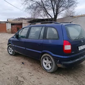 Opel Zafira 2004