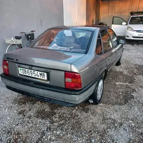 Opel Vectra 1990