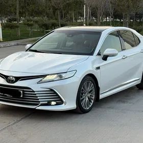 Toyota Camry 2023