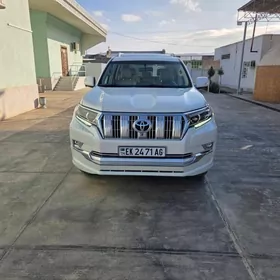 Toyota Land Cruiser Prado 2022