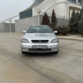 Opel Astra 2003