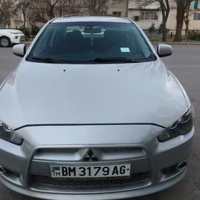 Mitsubishi Lanser 2009