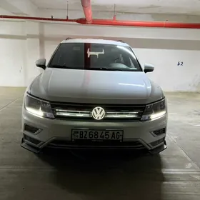 Volkswagen Tiguan 2021