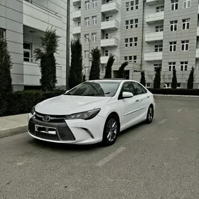 Toyota Camry 2017