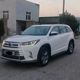 Toyota Highlander 2018