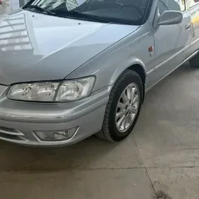 Toyota Camry 1997