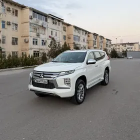 Mitsubishi Montero Sport 2024