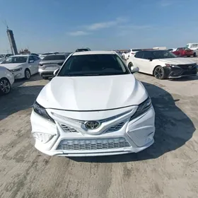 Toyota Camry 2022