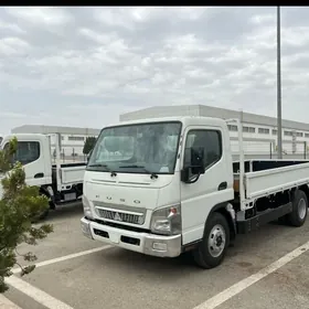 Mitsubishi Canter 2025