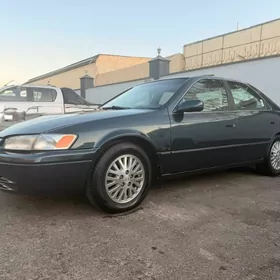 Toyota Camry 1997