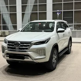 Toyota Fortuner 2021