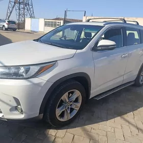 Toyota Highlander 2019
