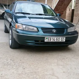 Toyota Camry 1997