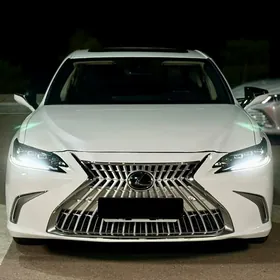 Lexus ES 350 2022
