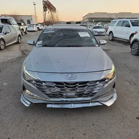 Hyundai Elantra 2021