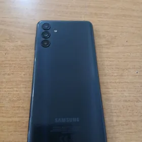 Samsung a04s
