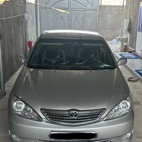 Toyota Camry 2004