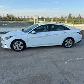 Hyundai Elantra 2021