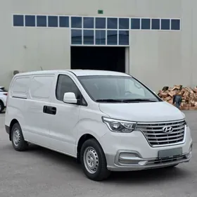 Hyundai H-1 2022