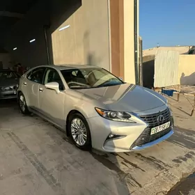 Lexus ES 350 2016