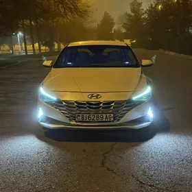 Hyundai Elantra 2021