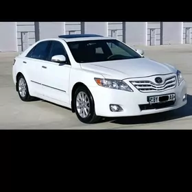 Toyota Camry 2011