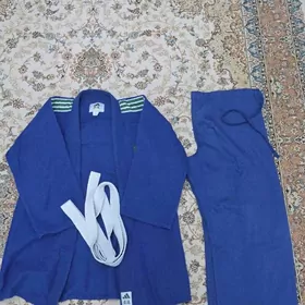 Спортивная одежда