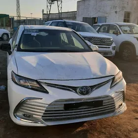 Toyota Camry 2022