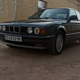 BMW 520 1990