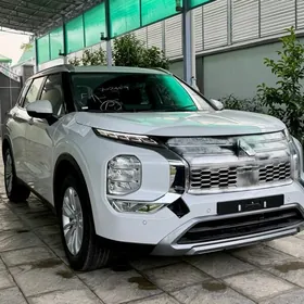 Mitsubishi Outlander 2026