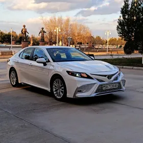 Toyota Camry 2022