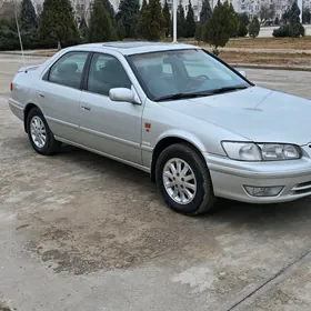 Toyota Camry 2000
