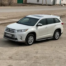 Toyota Highlander 2017
