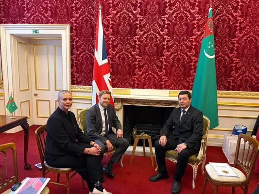 В Лондоне рассмотрены новые форматы сотрудничества Туркменистана и Британии в сфере образования