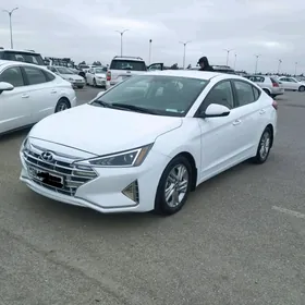Hyundai Elantra 2020