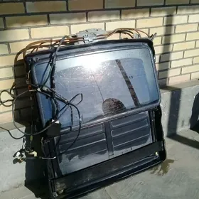 люк автомобиля