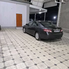Toyota Camry 2011