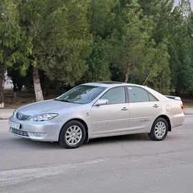 Toyota Camry 2004