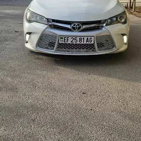 Toyota Camry 2016