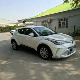 Toyota C-HR 2021