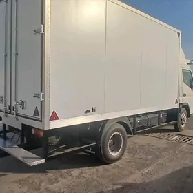 Mitsubishi Canter 2025