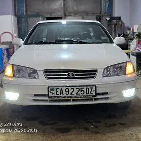 Toyota Camry 2000