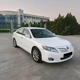 Toyota Camry 2010