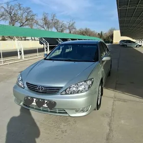 Toyota Camry 2005