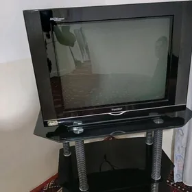 televizor ve postavka