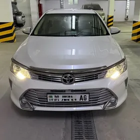 Toyota Camry 2016