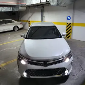 Toyota Camry 2017