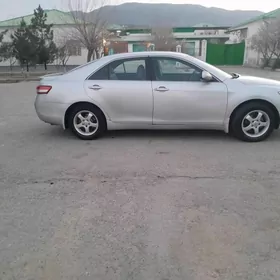 Toyota Camry 2011